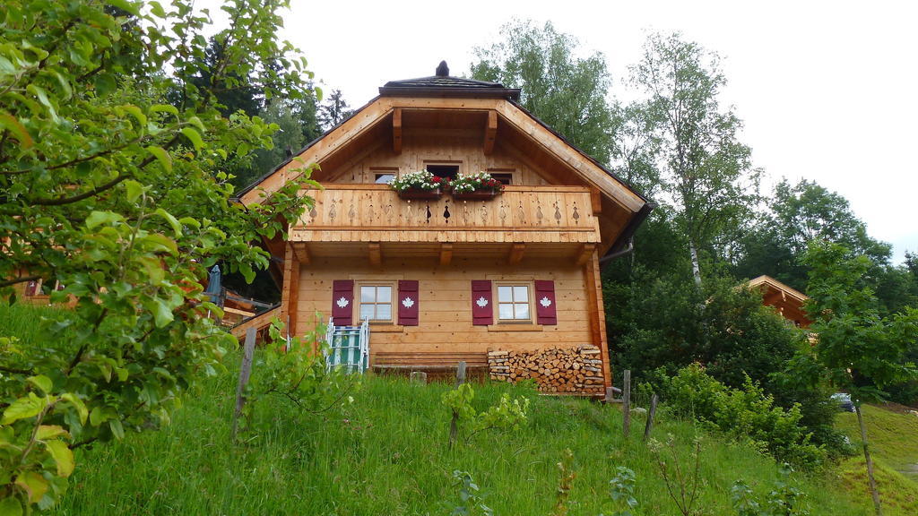 Naturdorf Oberkuehnreit Нойкирхен-ам-Гросфенедигер Экстерьер фото